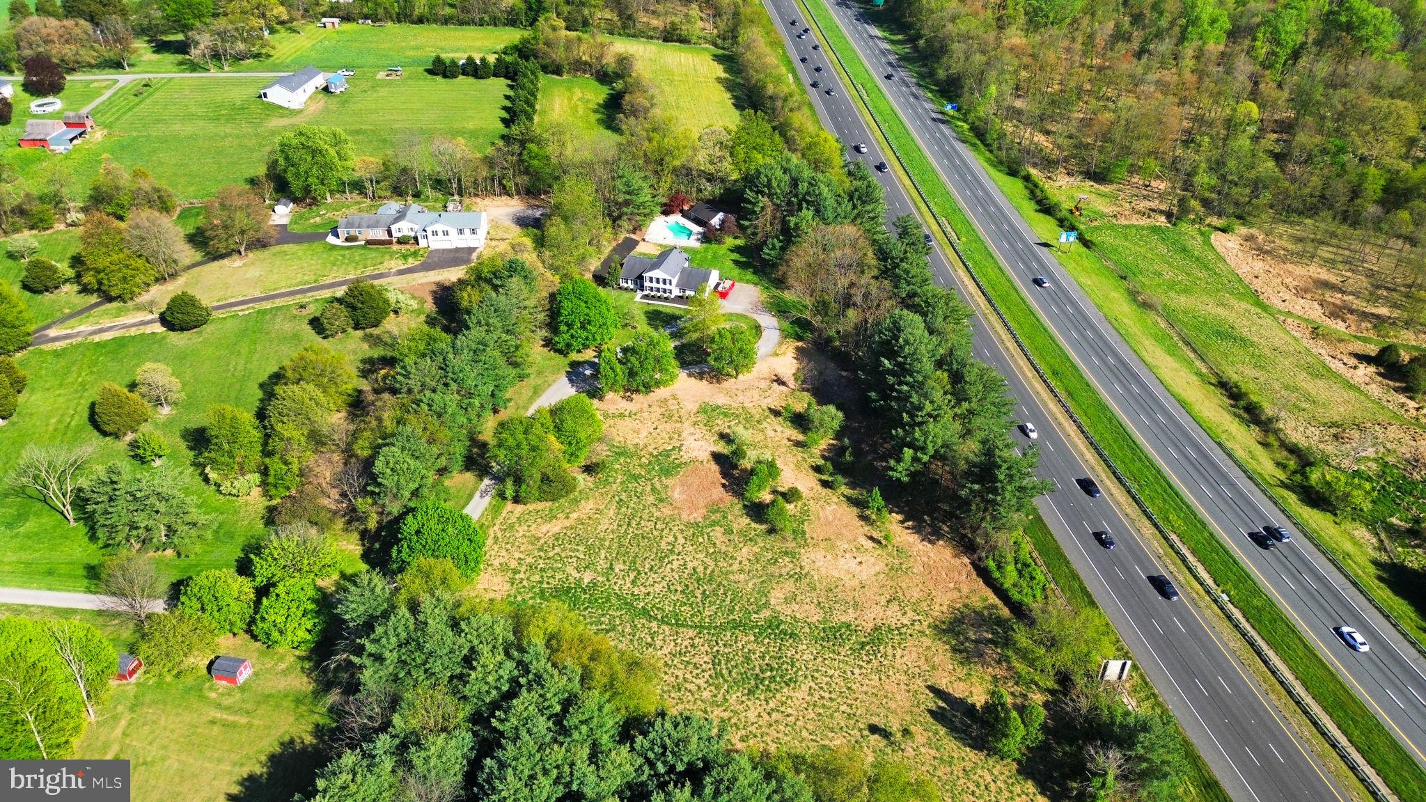 1221 ROUND GATE COURT