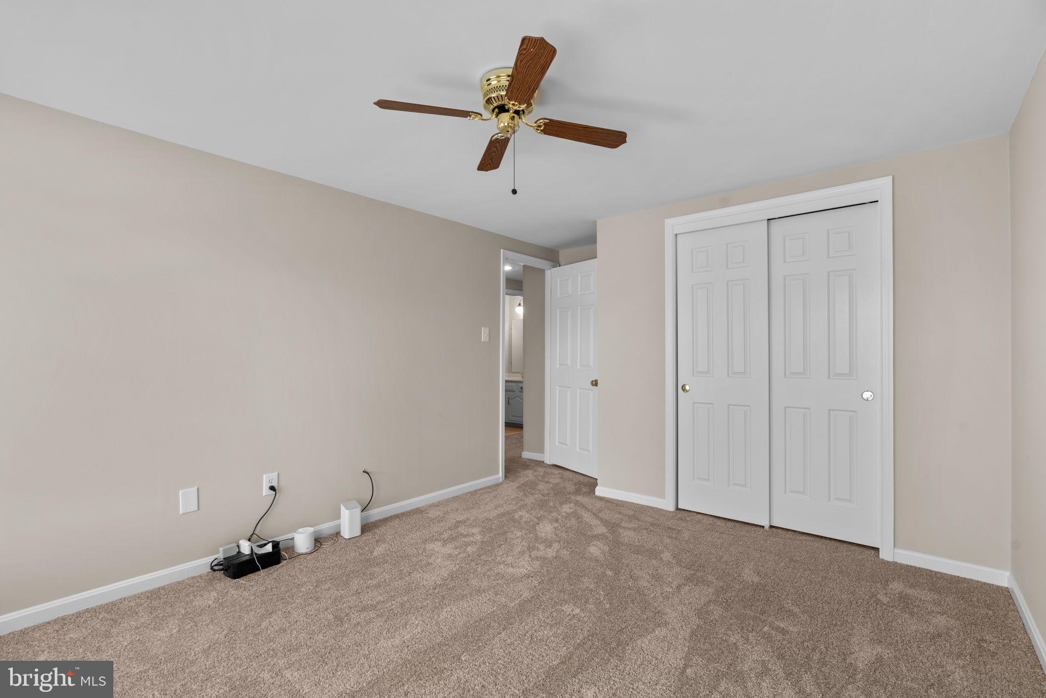 1221 ROUND GATE COURT