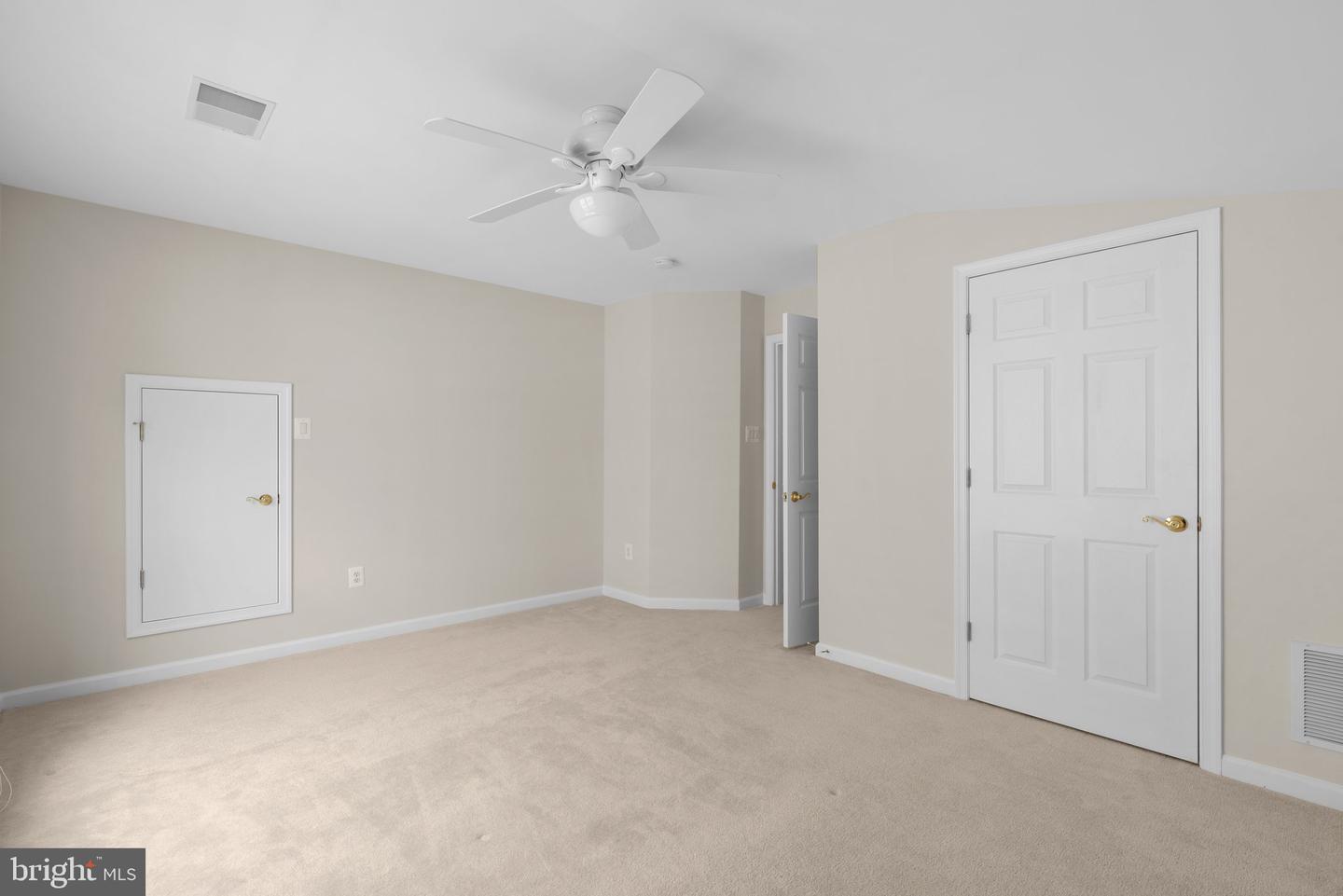 12111 WINDSOR MOSS