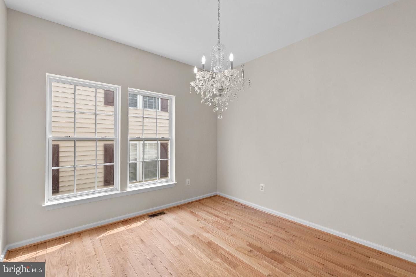 12111 WINDSOR MOSS