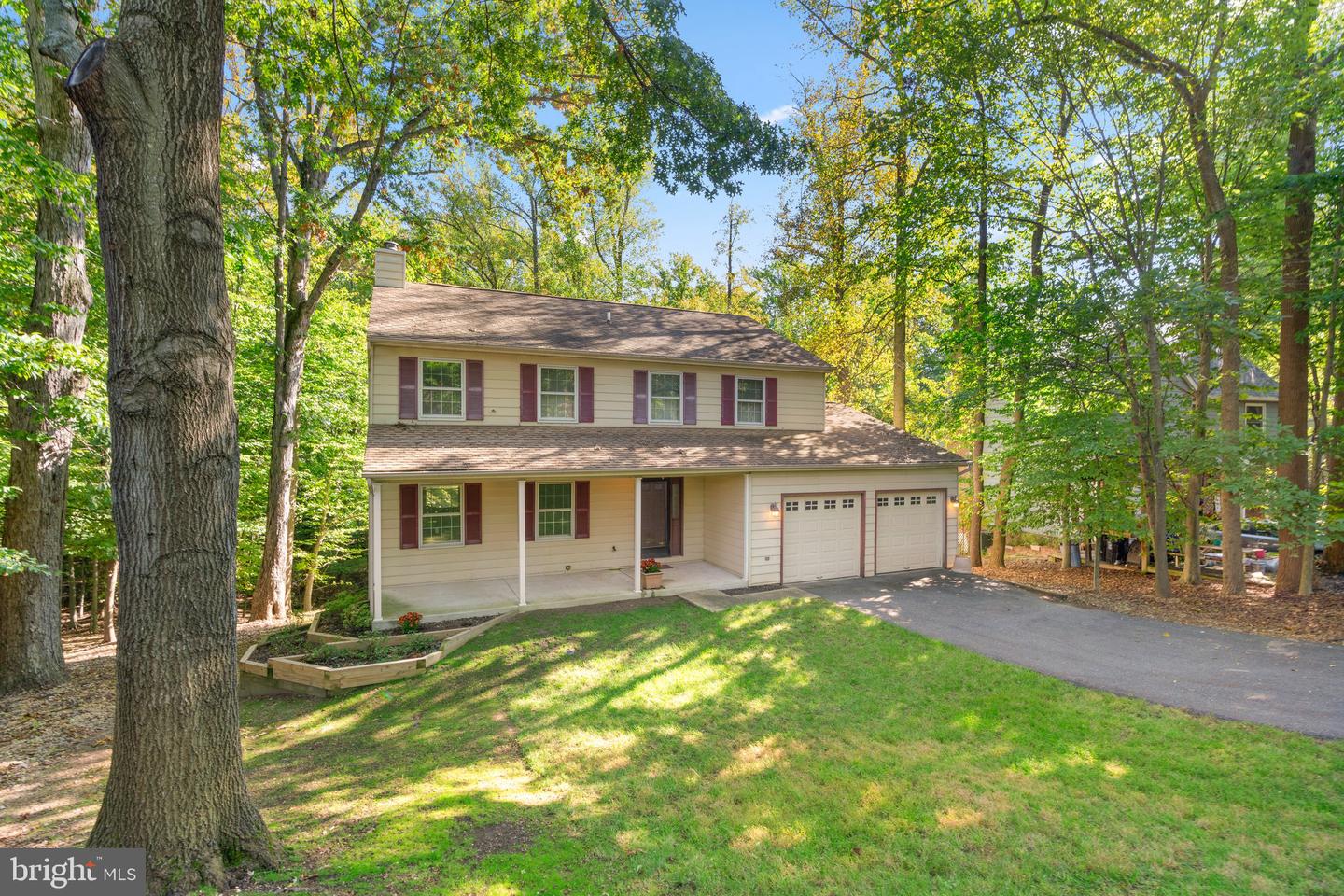 8101 WOODLOO DRIVE
