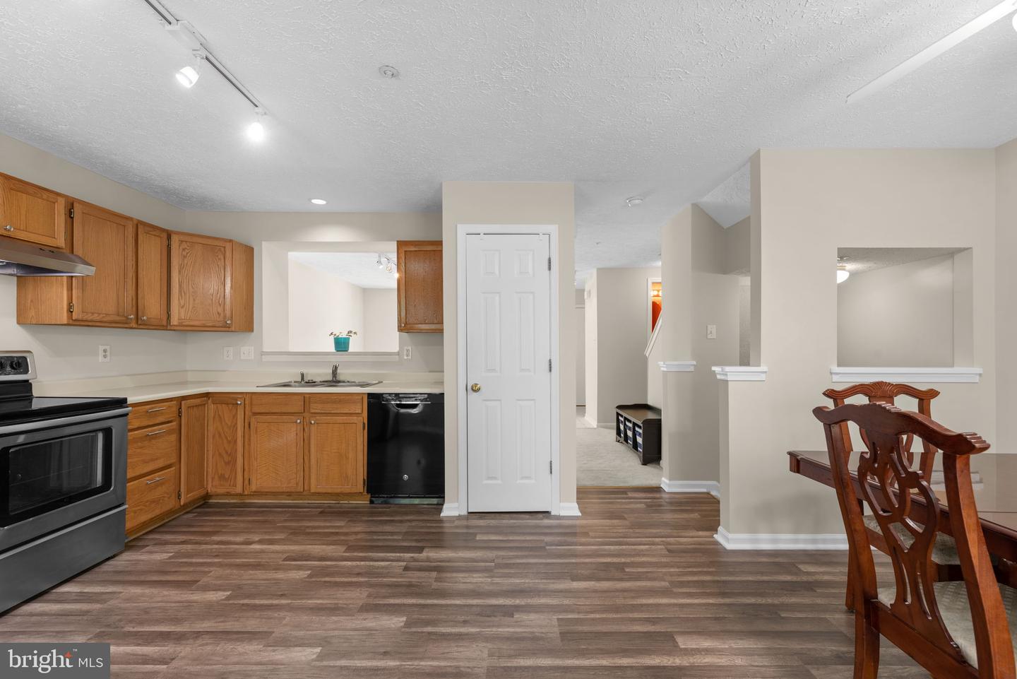 6113 STARBURN PATH
