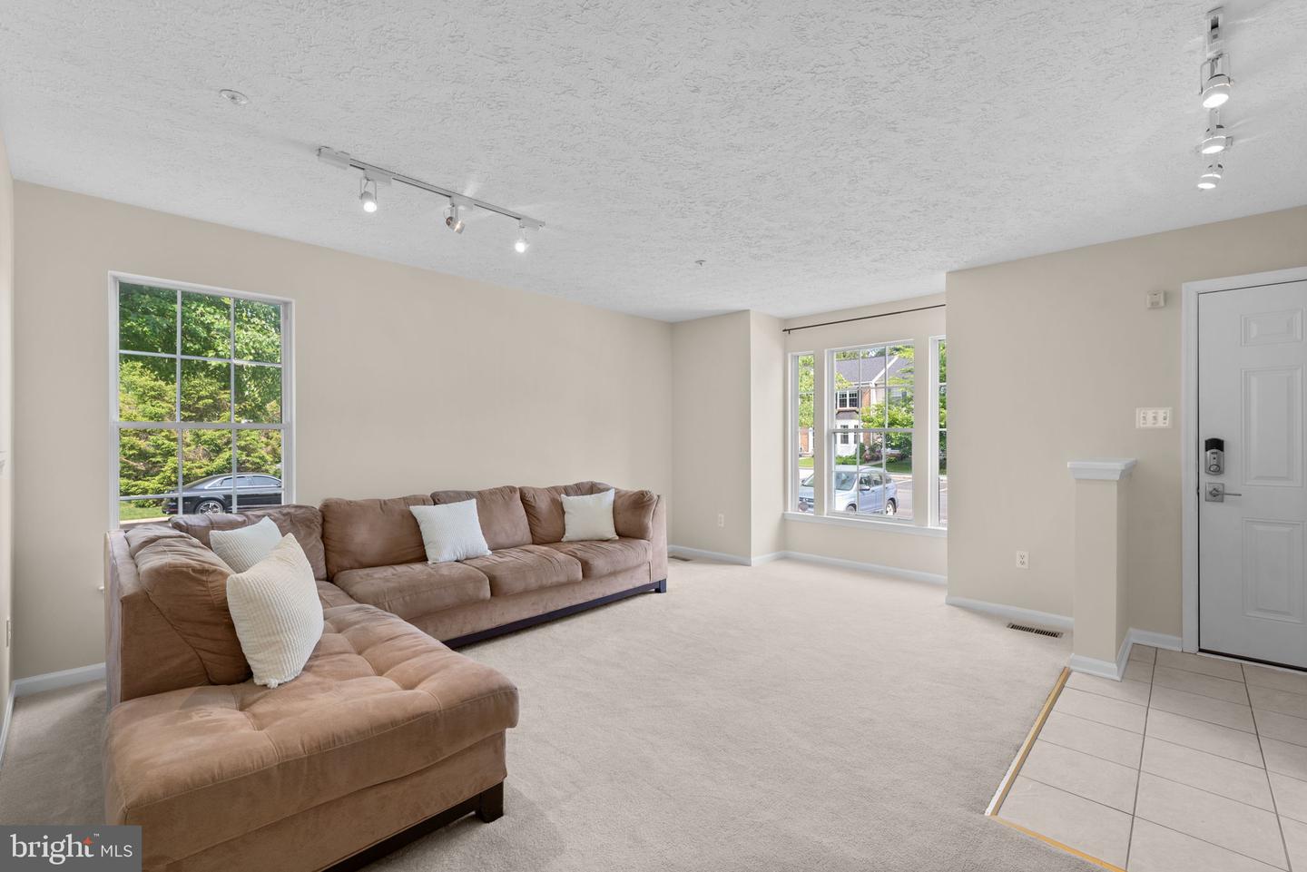 6113 STARBURN PATH