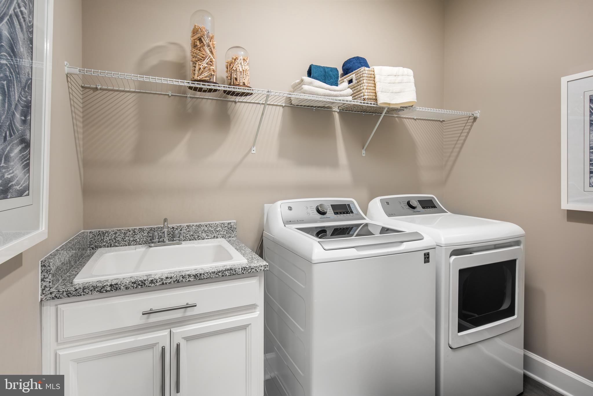 3855 WAKEFIELD COURT