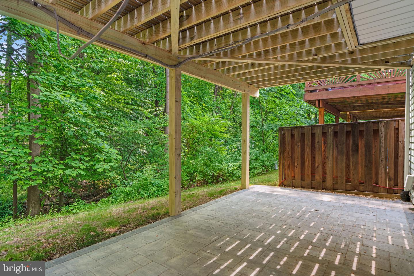 10388 COLLEGE SQUARE