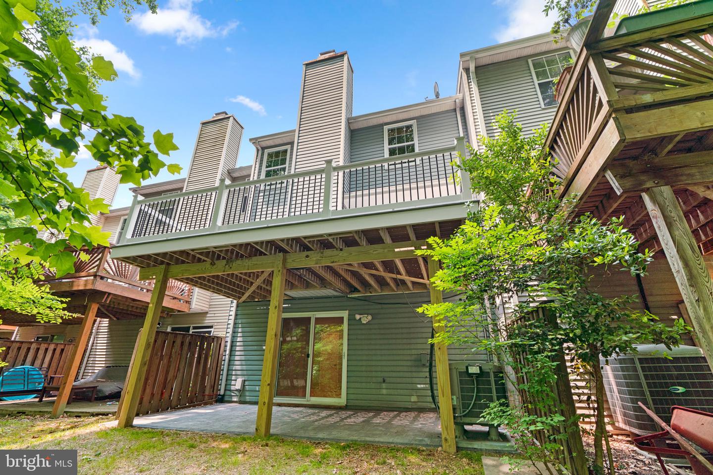 10388 COLLEGE SQUARE