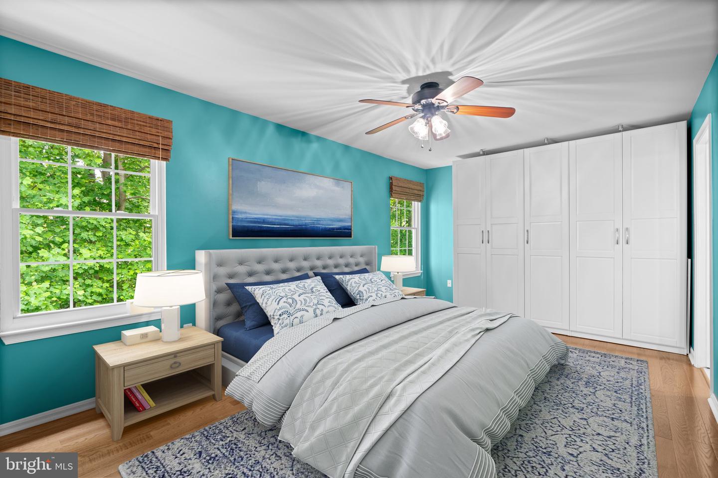 10388 COLLEGE SQUARE