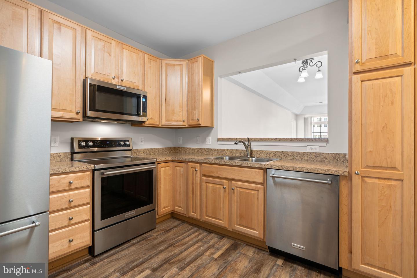 8800 BOSLEY ROAD Unit: 208