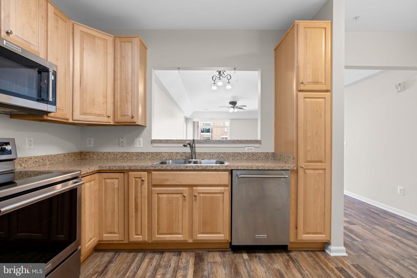 8800 BOSLEY ROAD Unit: 208