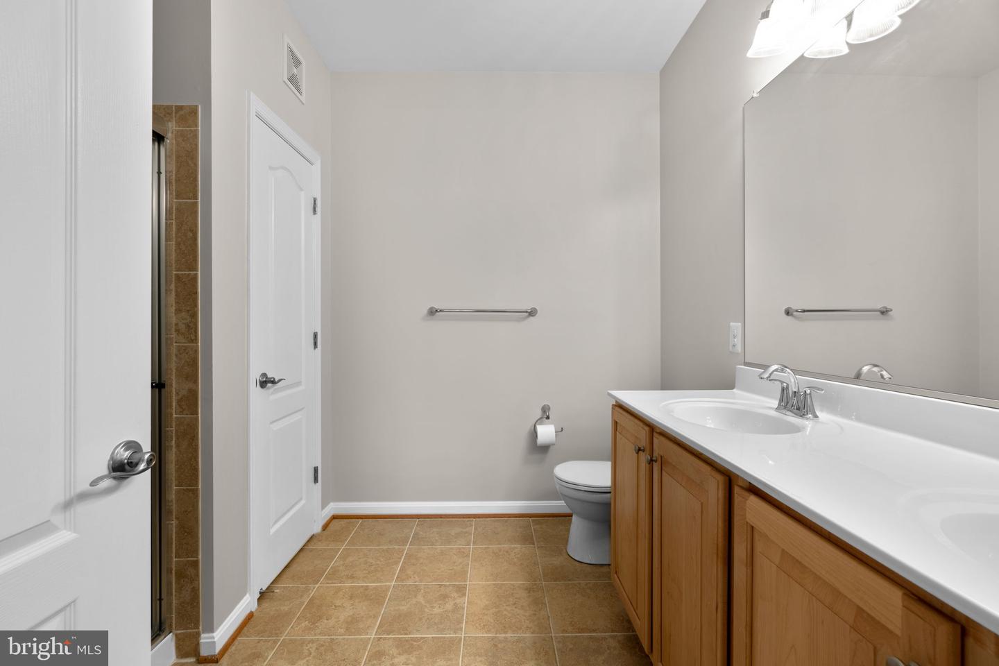8800 BOSLEY ROAD Unit: 208