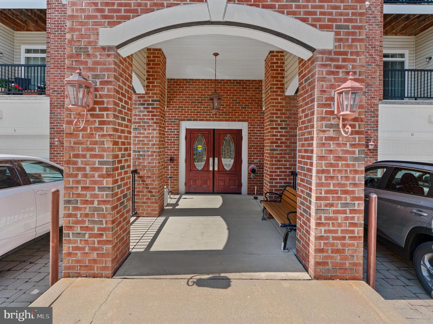 8800 BOSLEY ROAD Unit: 208