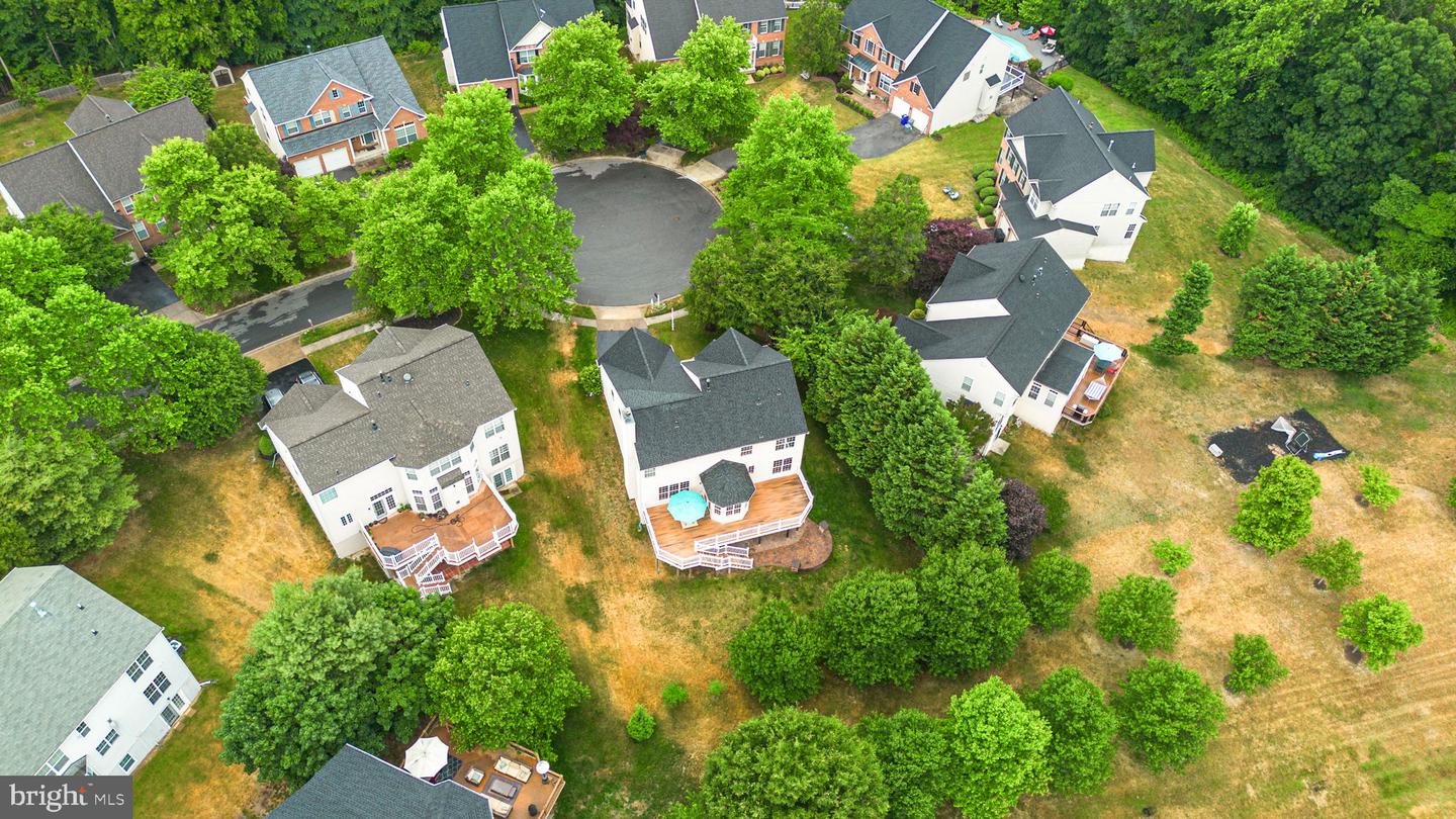 2186 OAK FOREST DRIVE