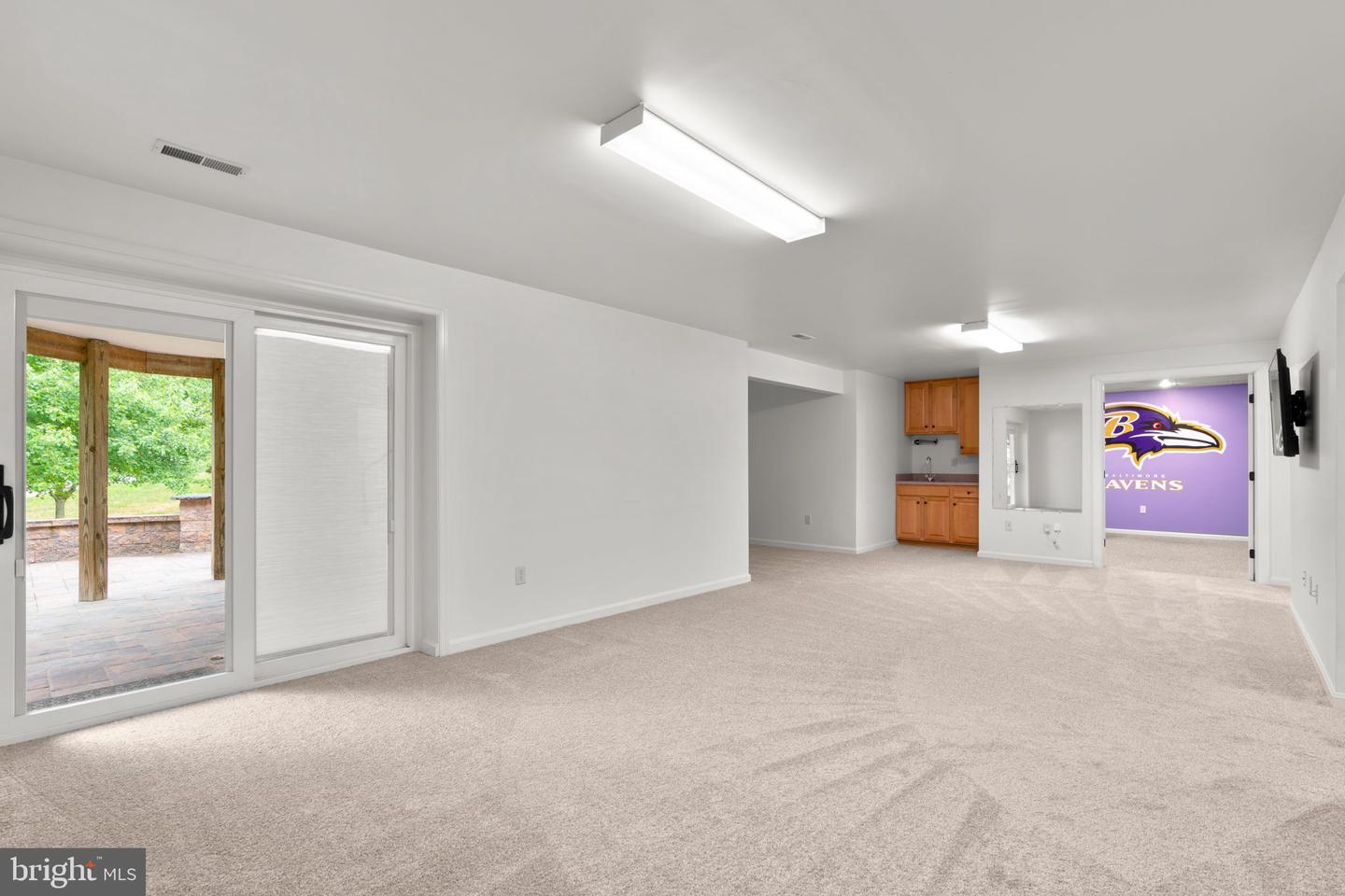 2186 OAK FOREST DRIVE