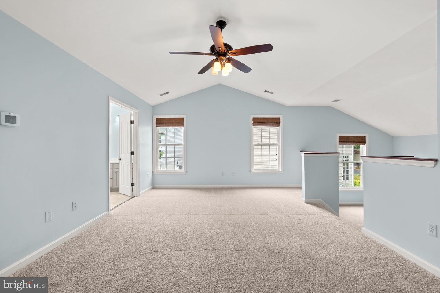 2186 OAK FOREST DRIVE