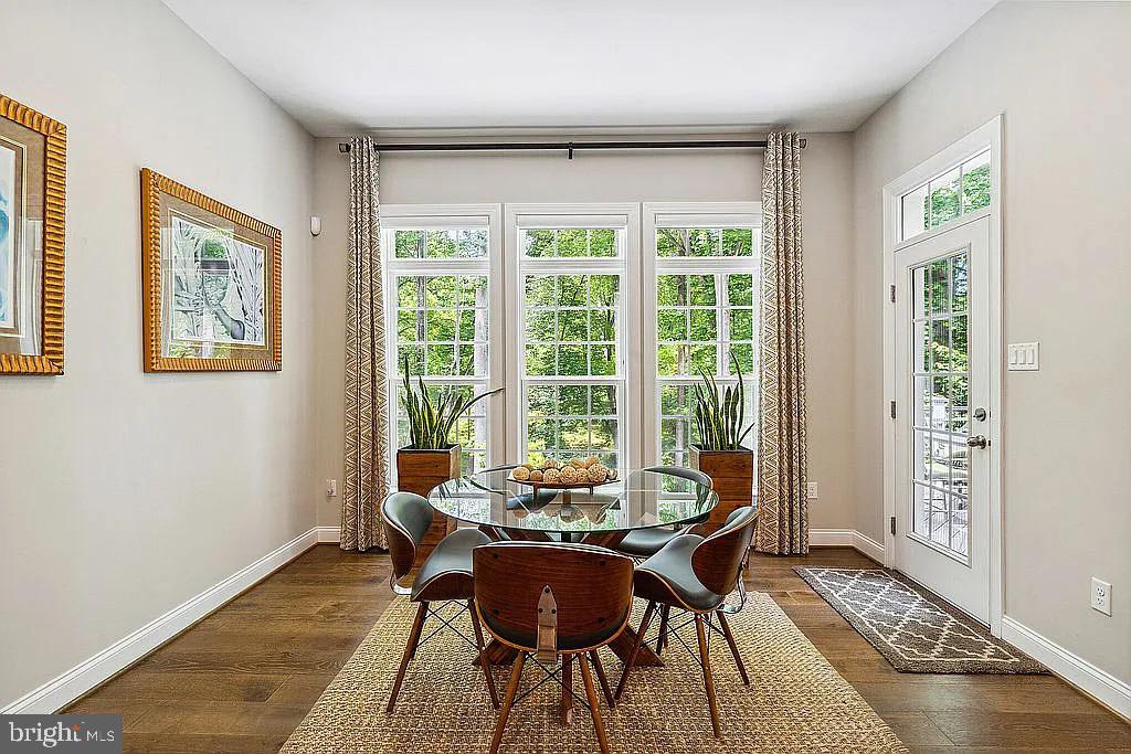 11041 FUZZY HOLLOW WAY