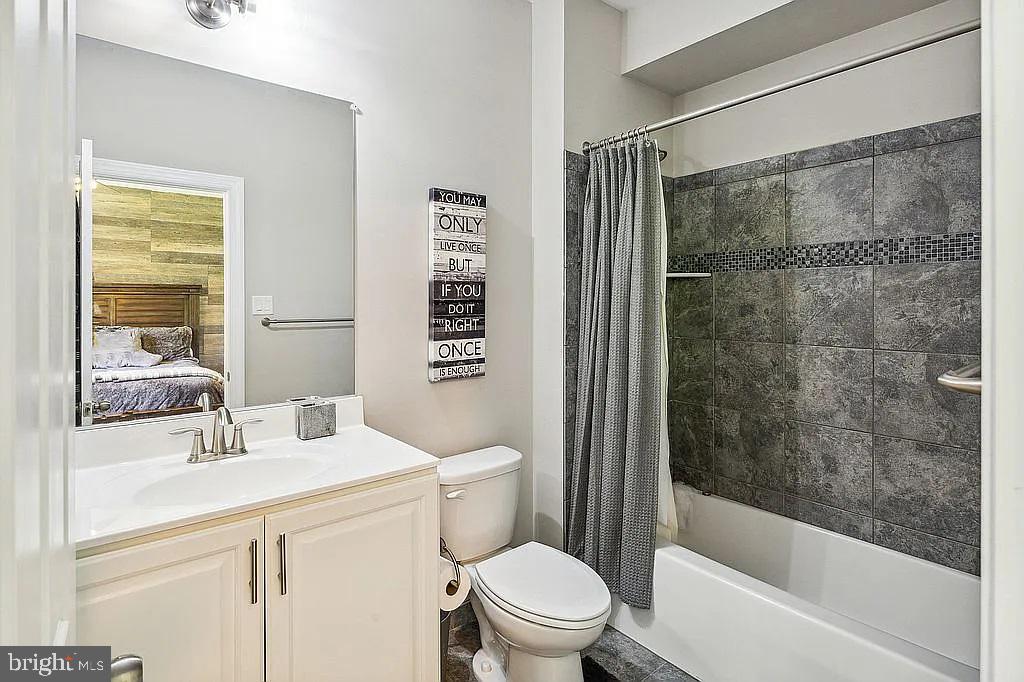 11041 FUZZY HOLLOW WAY