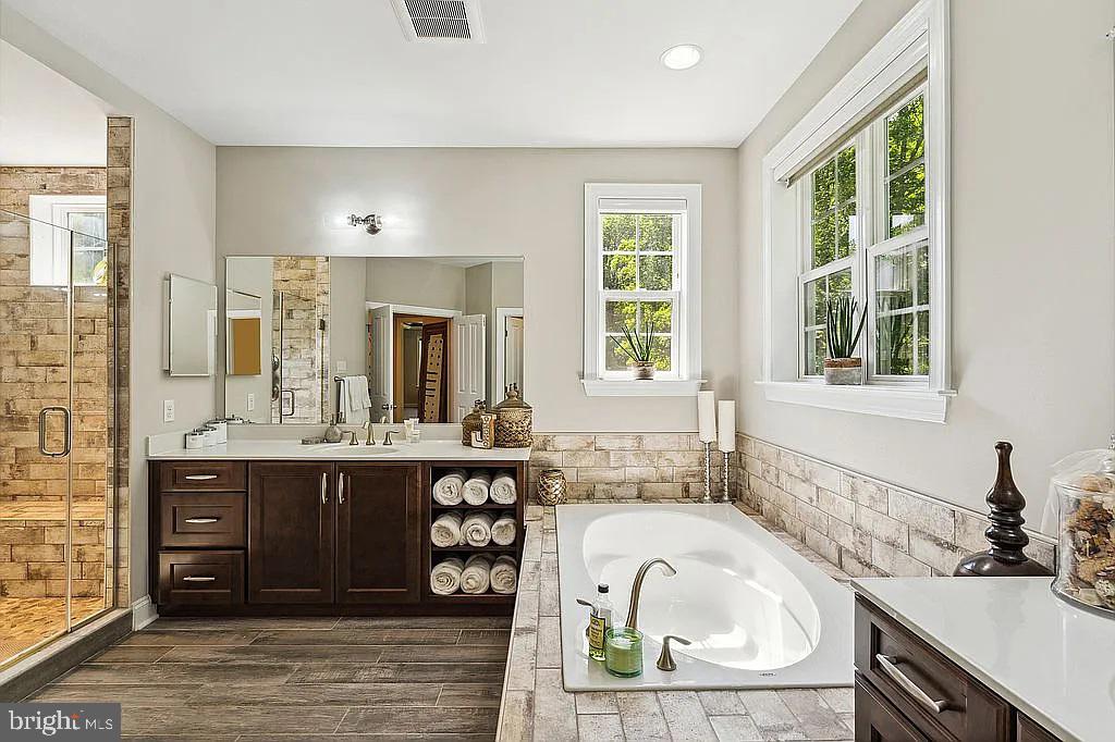 11041 FUZZY HOLLOW WAY