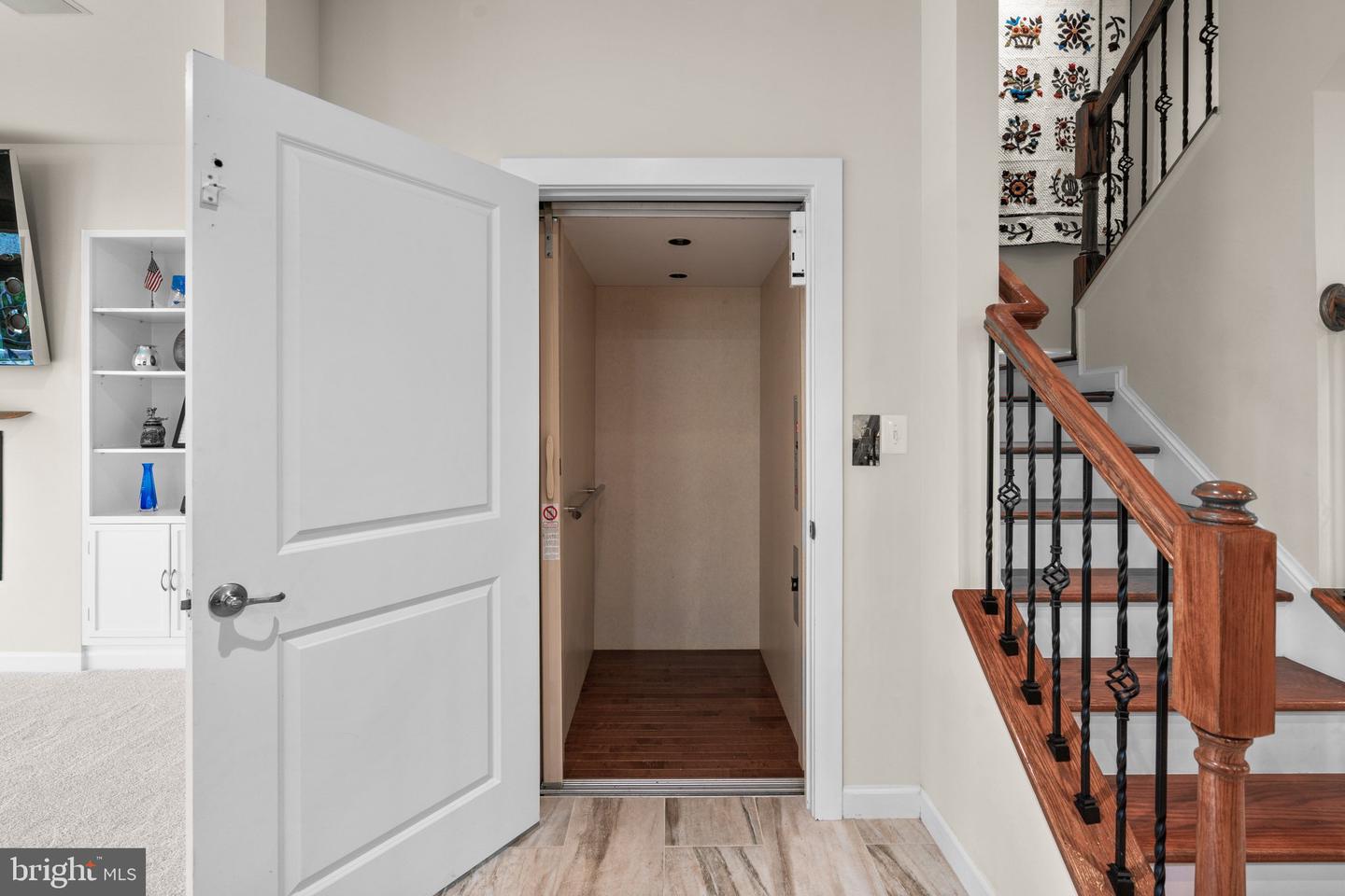 8131 VILLAGE CREST DRIVE Unit: 127