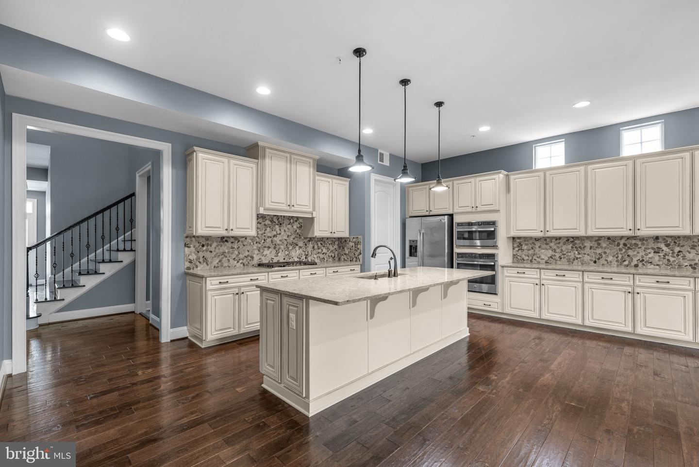2684 EMMA STONE DRIVE