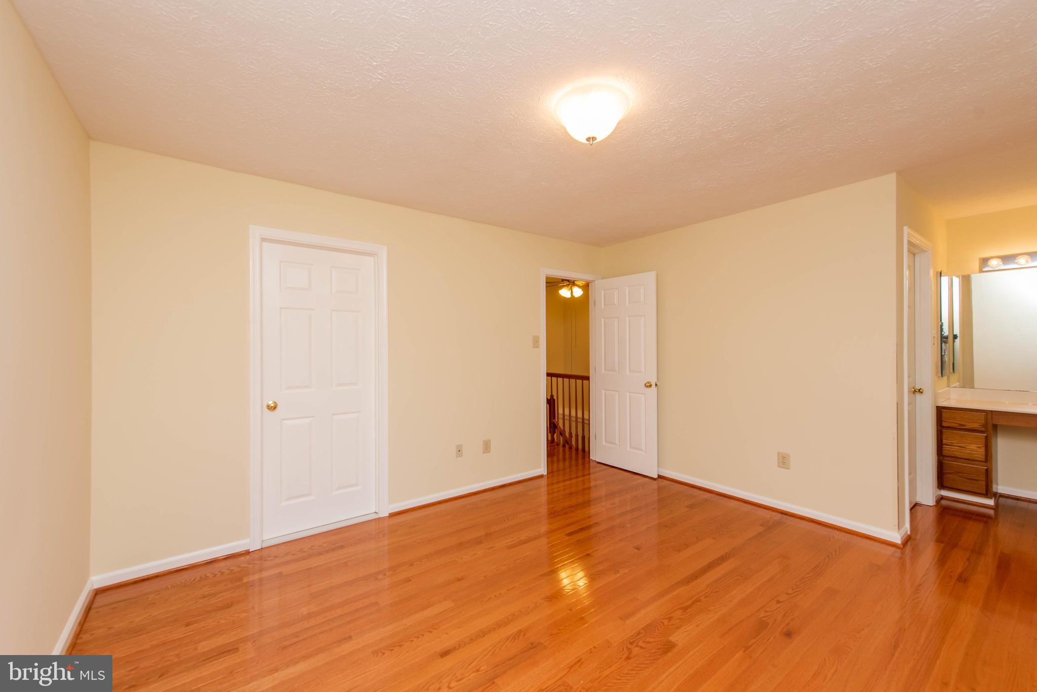 7932 BRIGHTMEADOW COURT