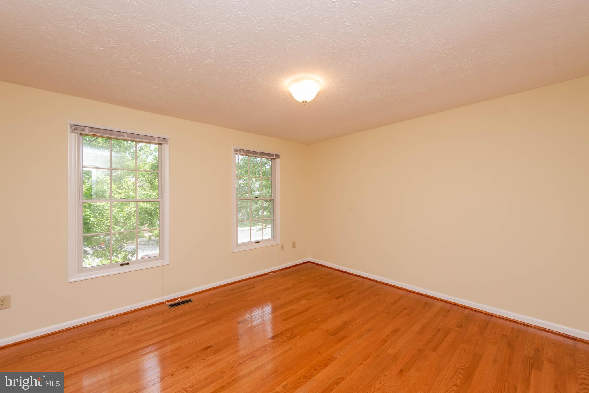 7932 BRIGHTMEADOW COURT