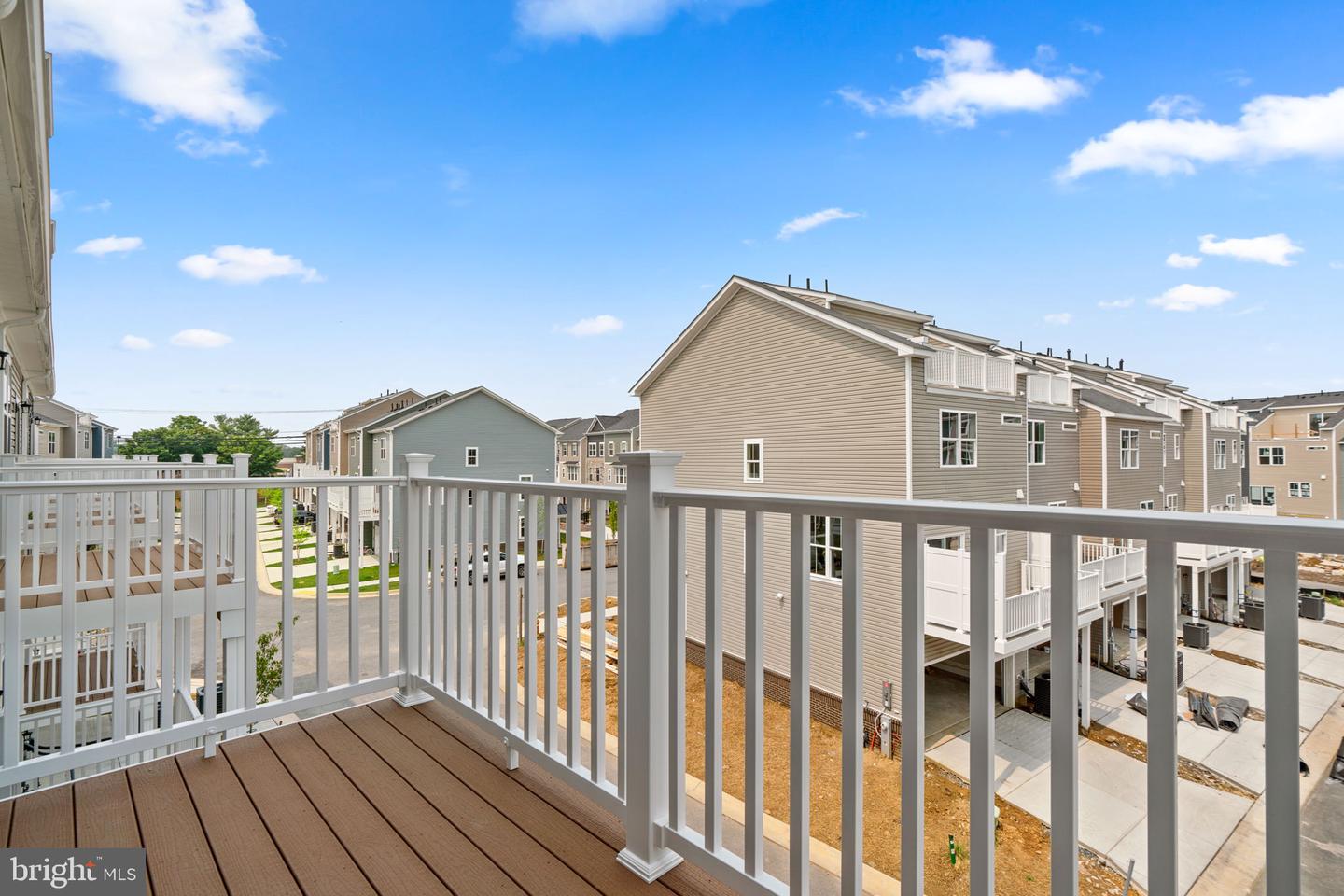 4631 CROSSING COURT Unit: B