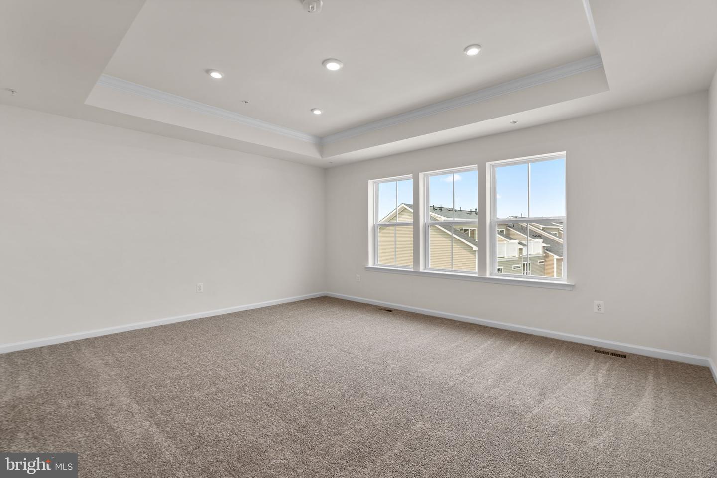 4631 CROSSING COURT Unit: B