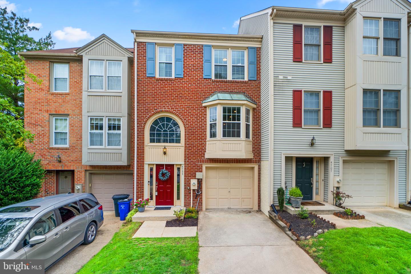 4705 RAMS HORN ROW