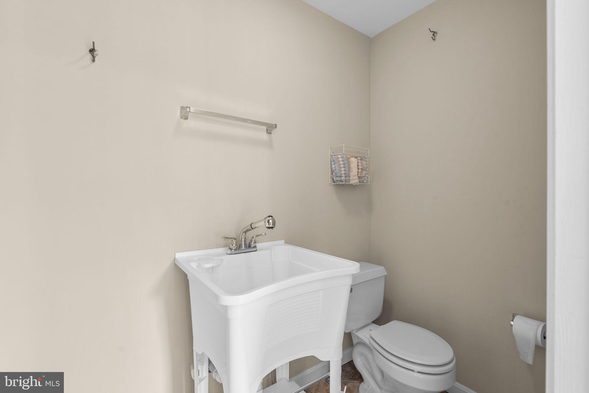 13002 12 TREES COURT