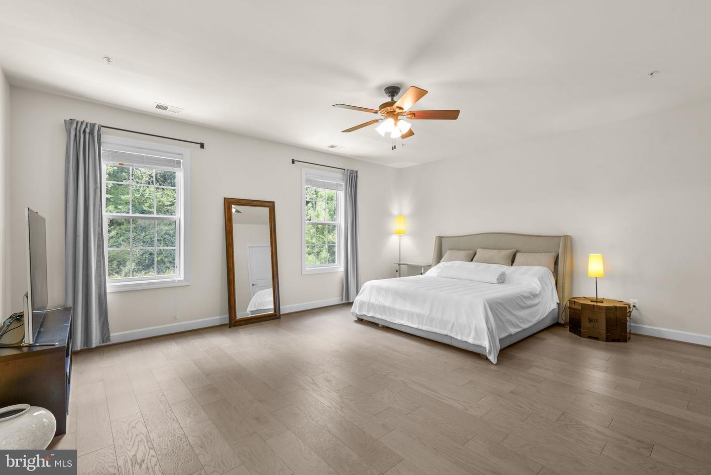 10942 FAIRMONT LANE