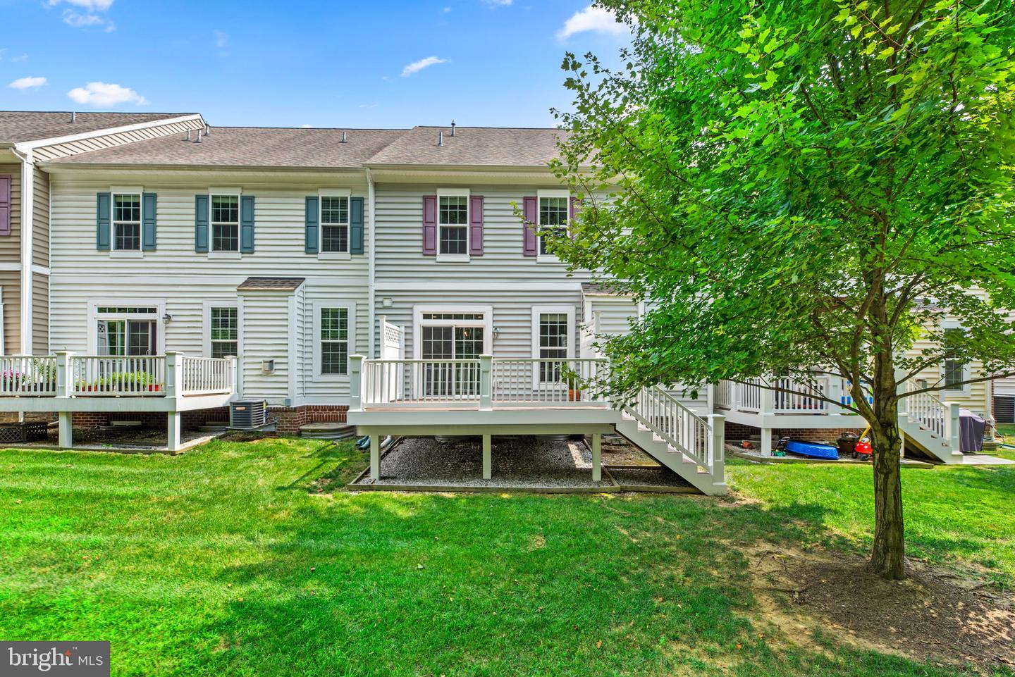 10942 FAIRMONT LANE