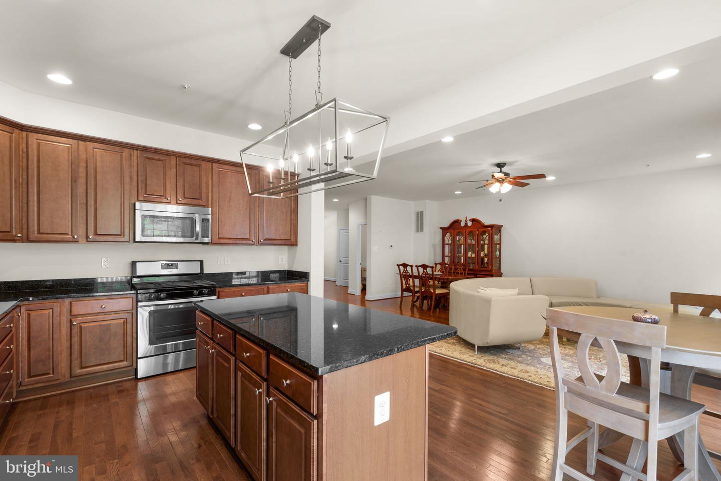 10942 FAIRMONT LANE