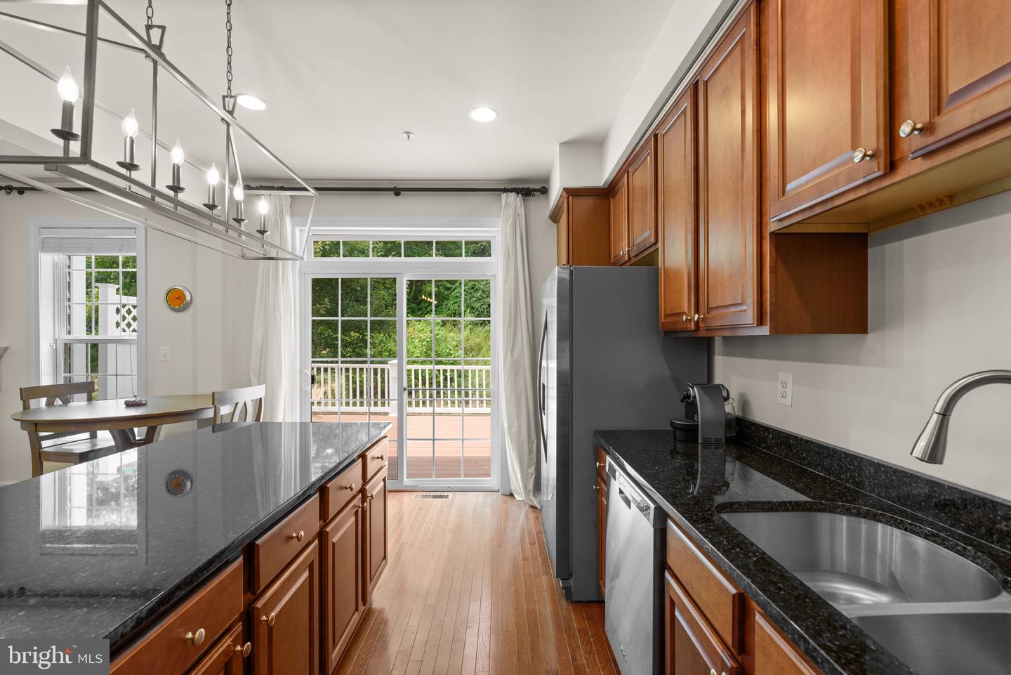 10942 FAIRMONT LANE