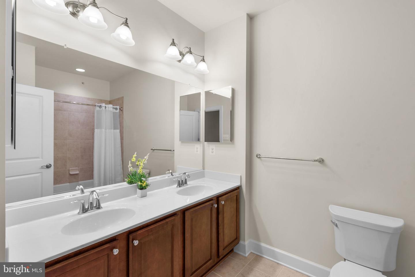 10942 FAIRMONT LANE