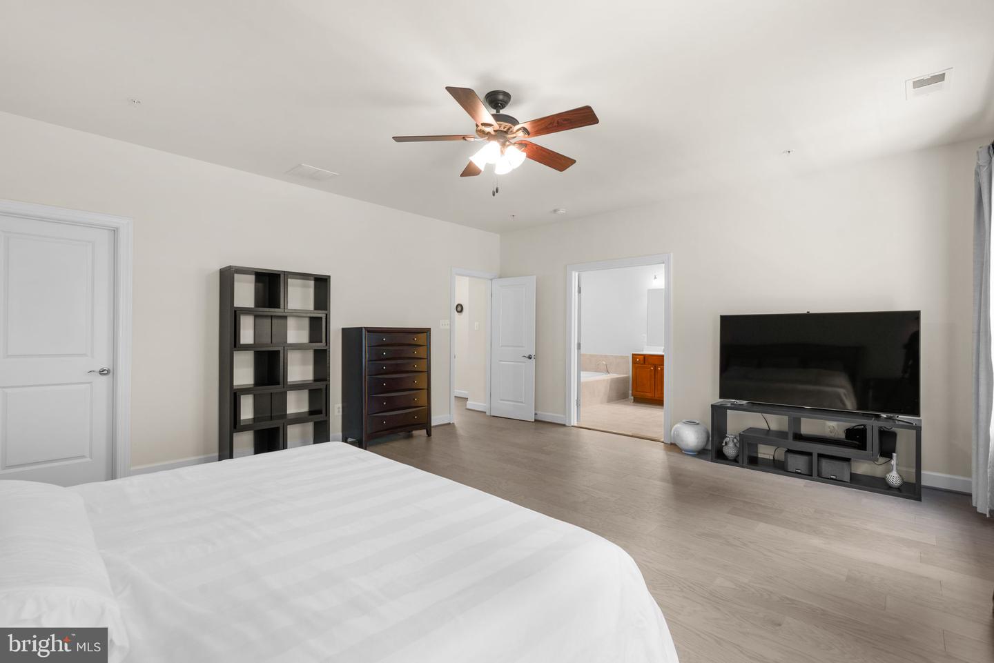 10942 FAIRMONT LANE
