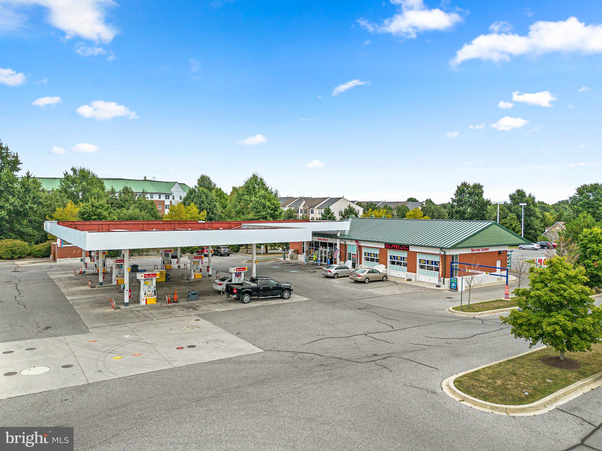 2100 GANTON GREEN Unit: 101