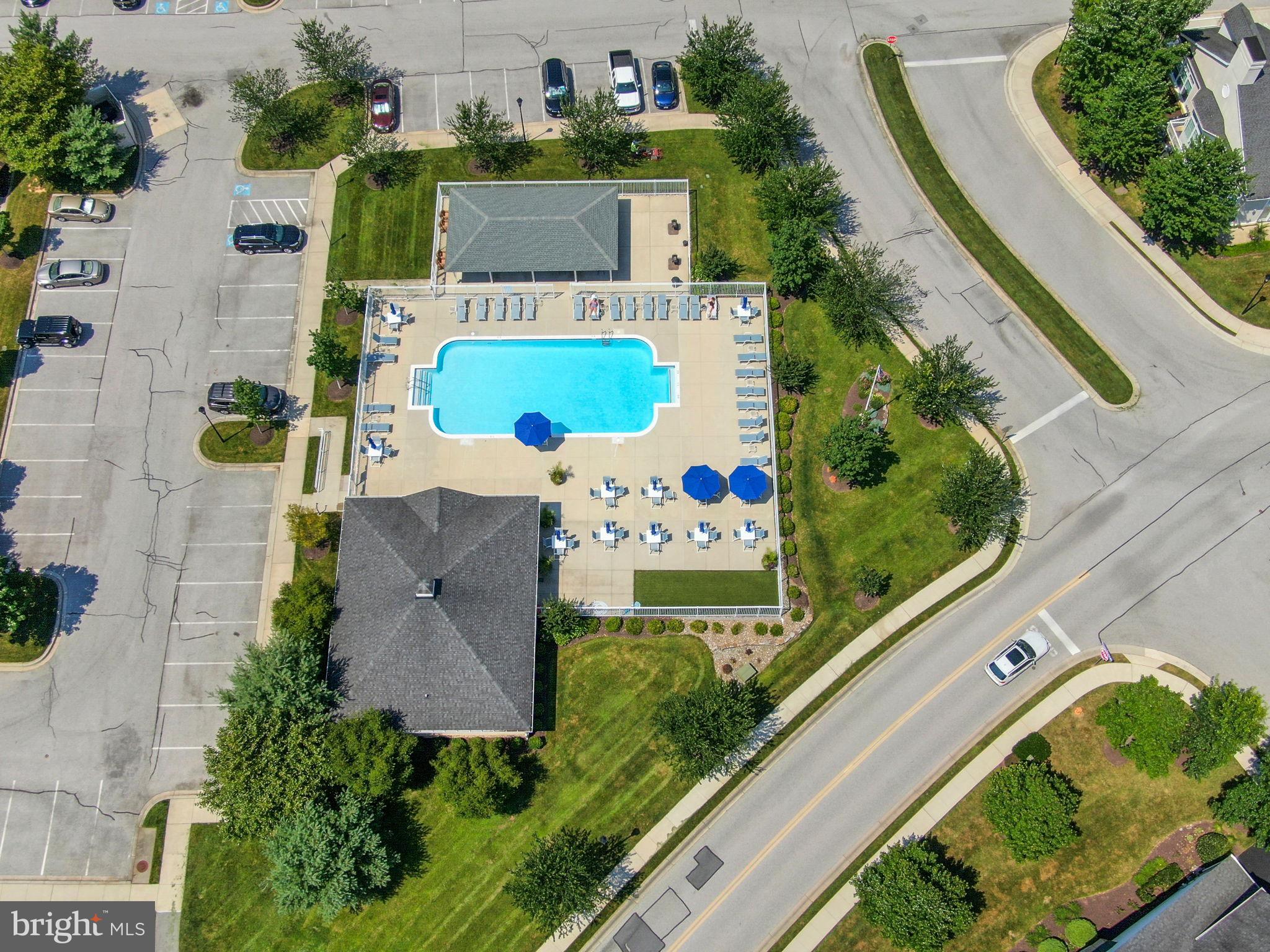 2100 GANTON GREEN Unit: 101