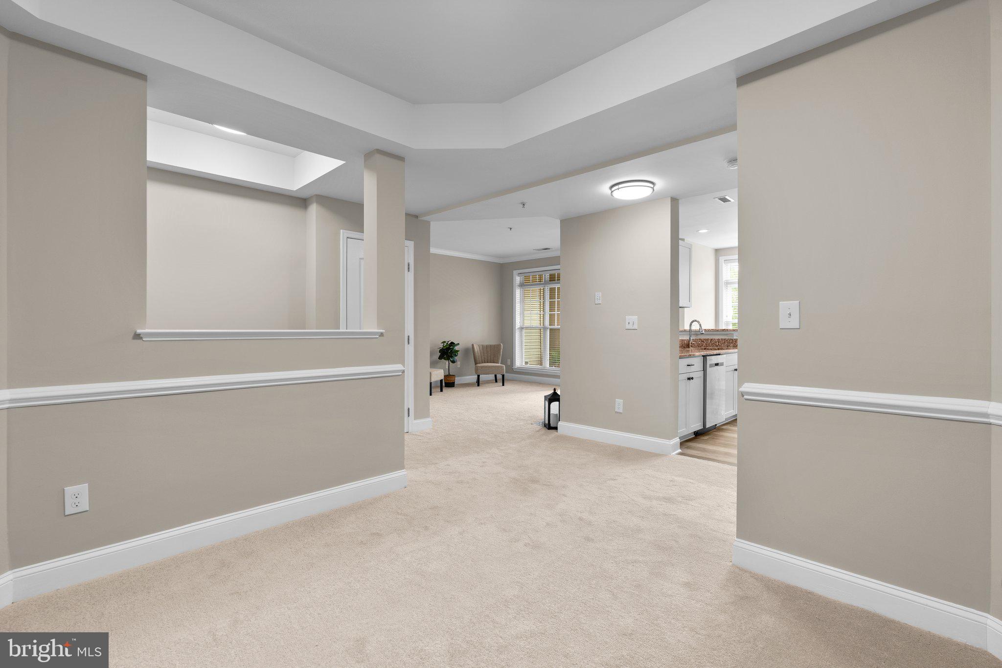 2100 GANTON GREEN Unit: 101