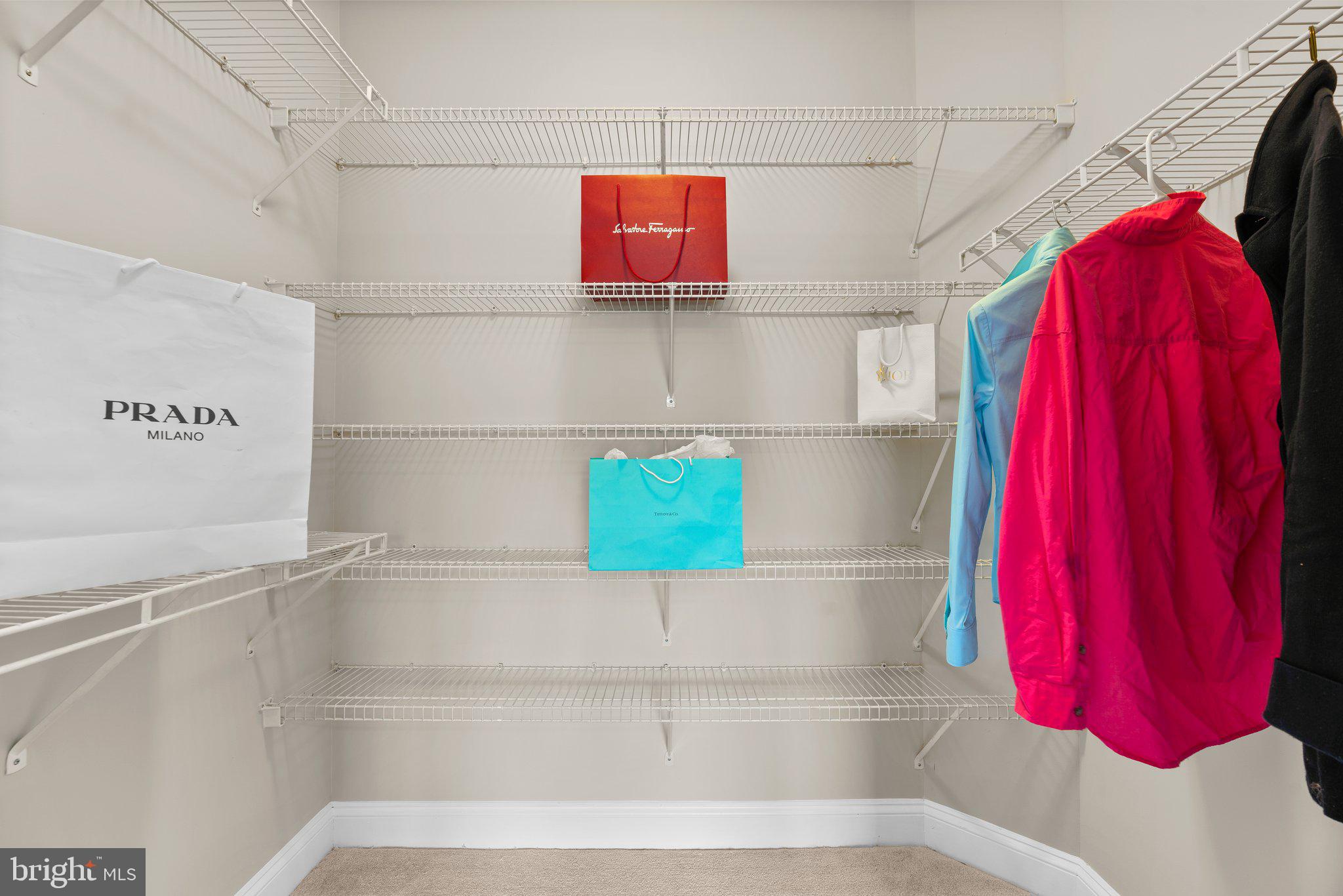 2100 GANTON GREEN Unit: 101