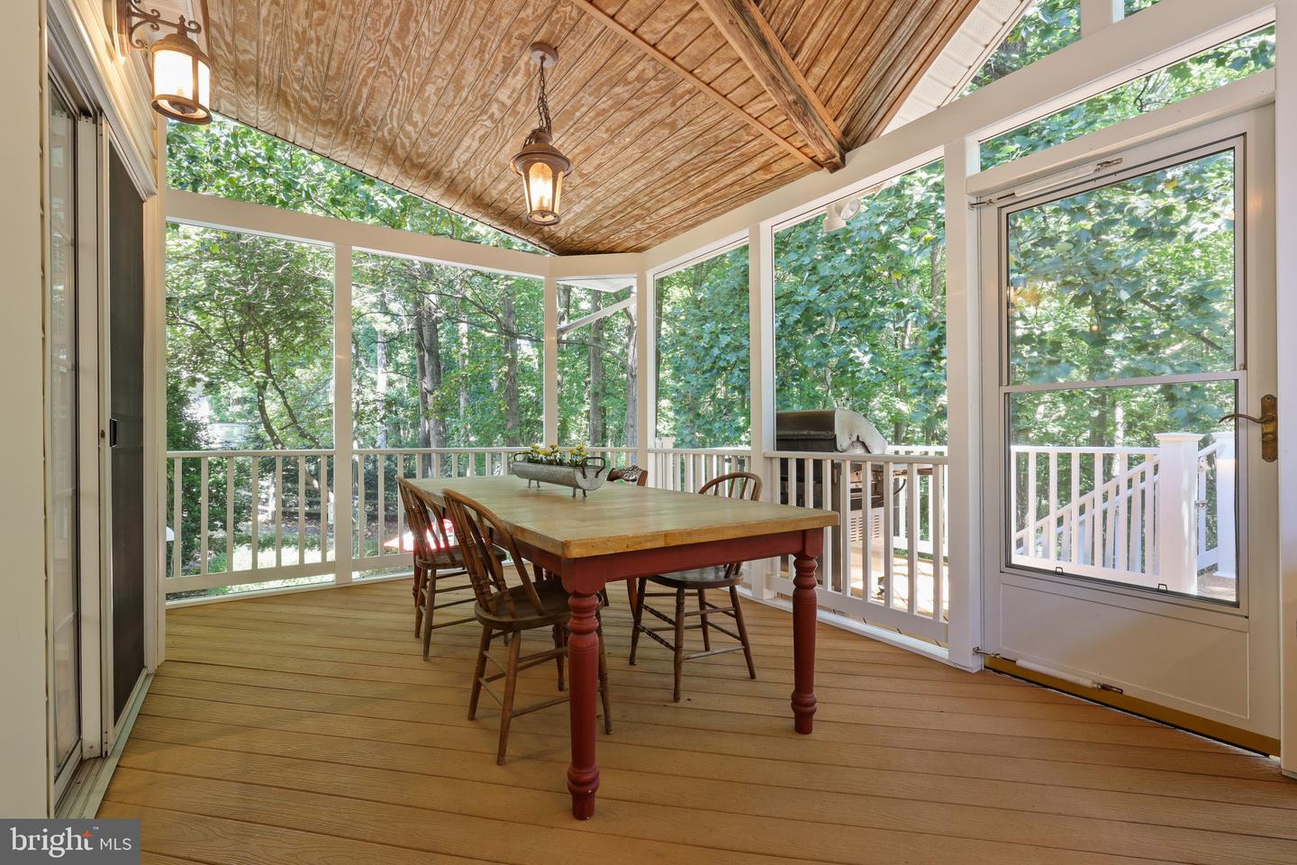 6460 SUNDOWN TRAIL