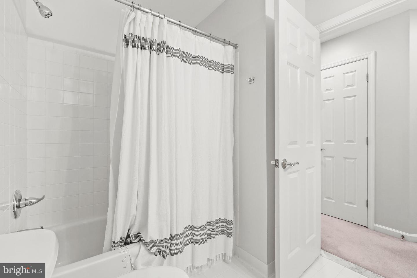 6460 SUNDOWN TRAIL