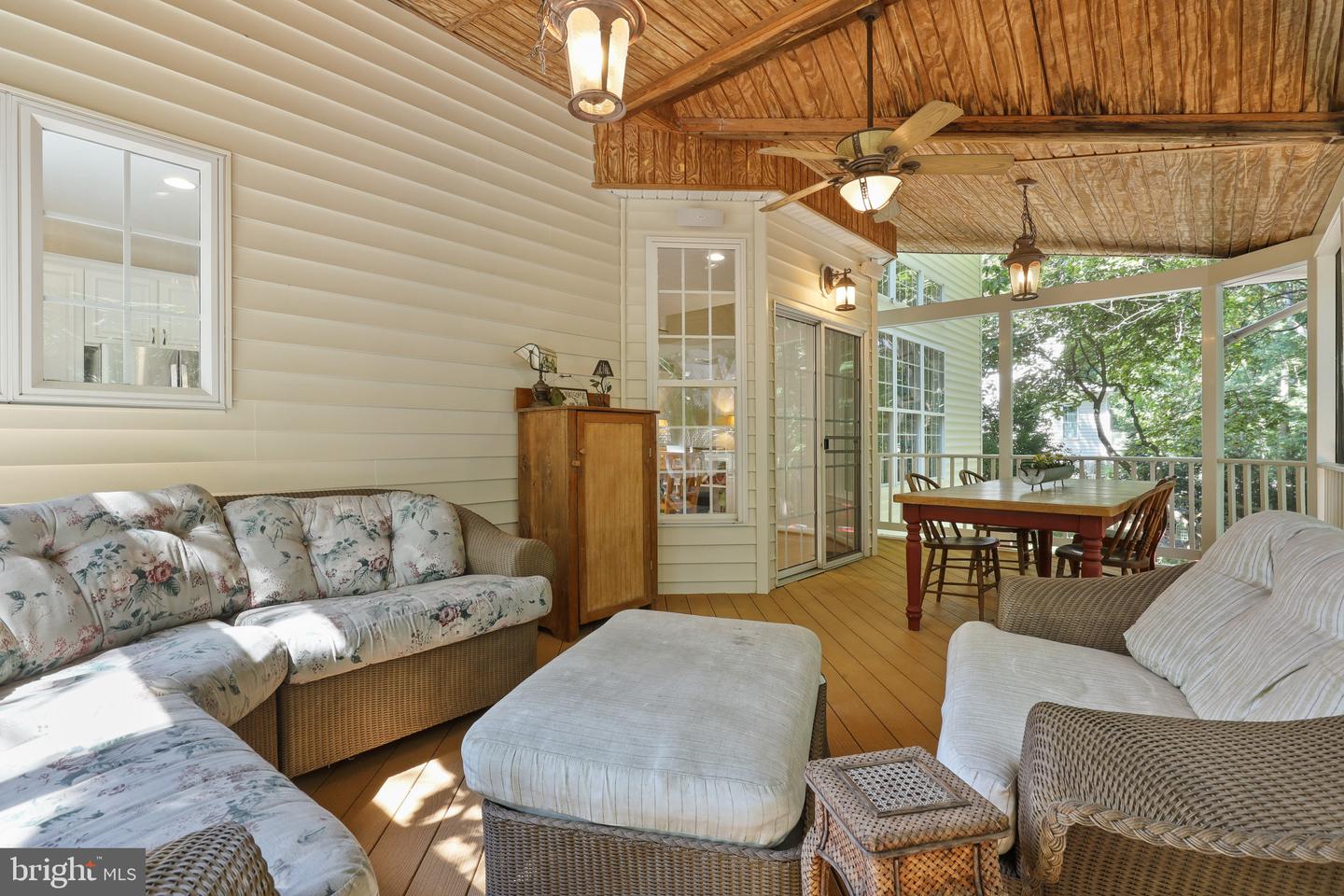 6460 SUNDOWN TRAIL