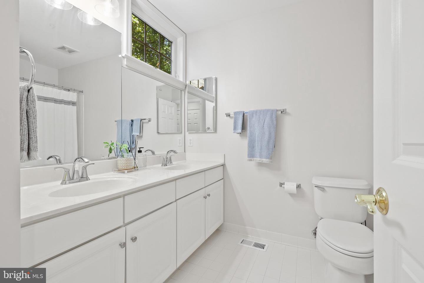 6460 SUNDOWN TRAIL