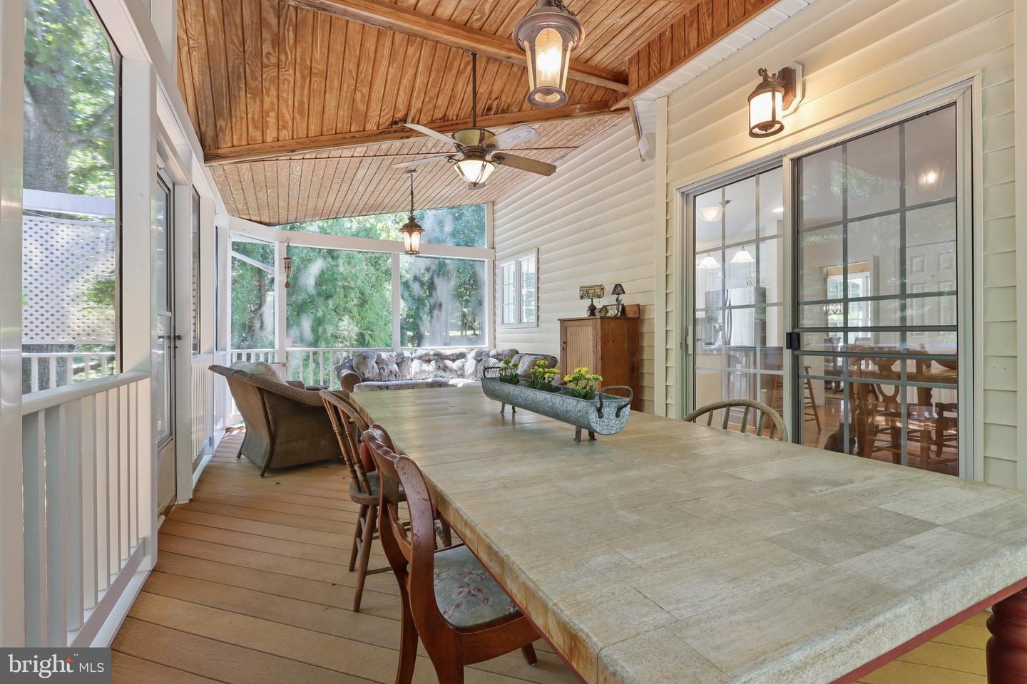 6460 SUNDOWN TRAIL