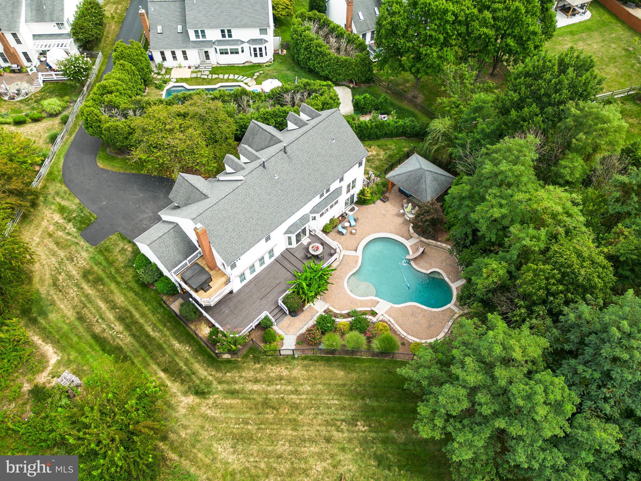 10379 WETHERBURN ROAD