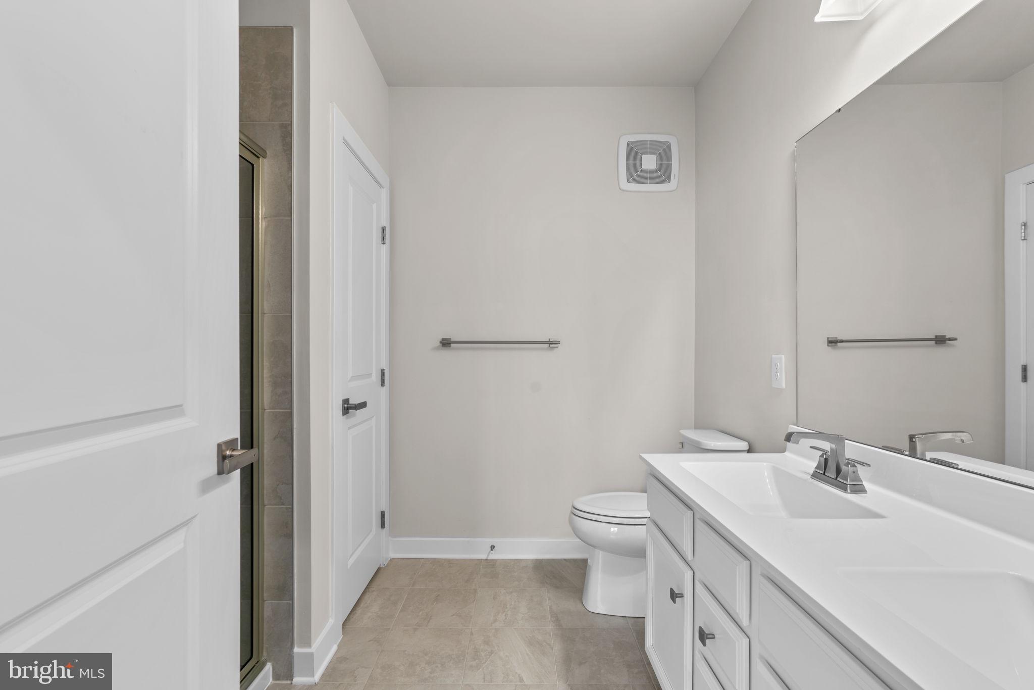 10421 RESORT ROAD Unit: E