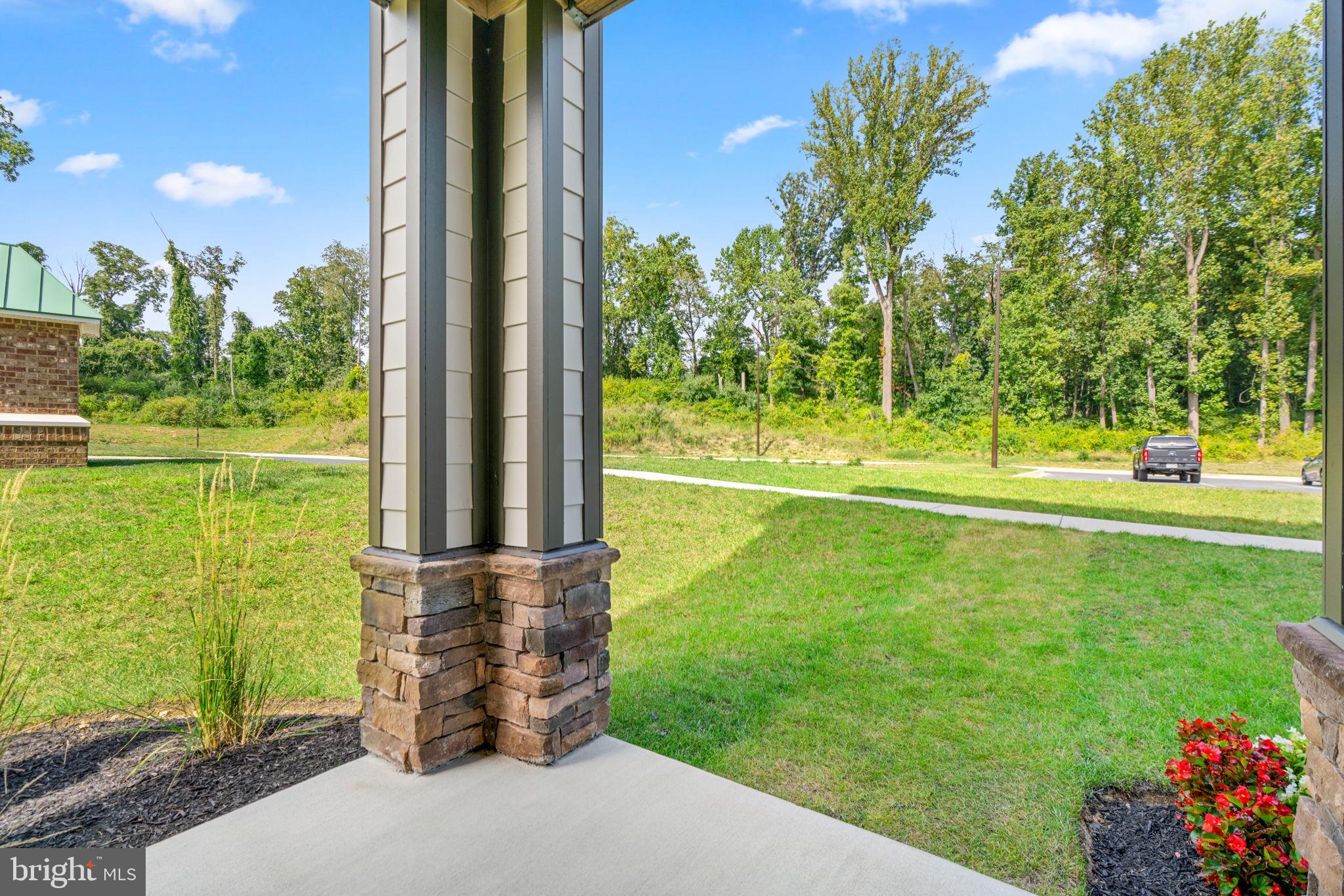 10421 RESORT ROAD Unit: E