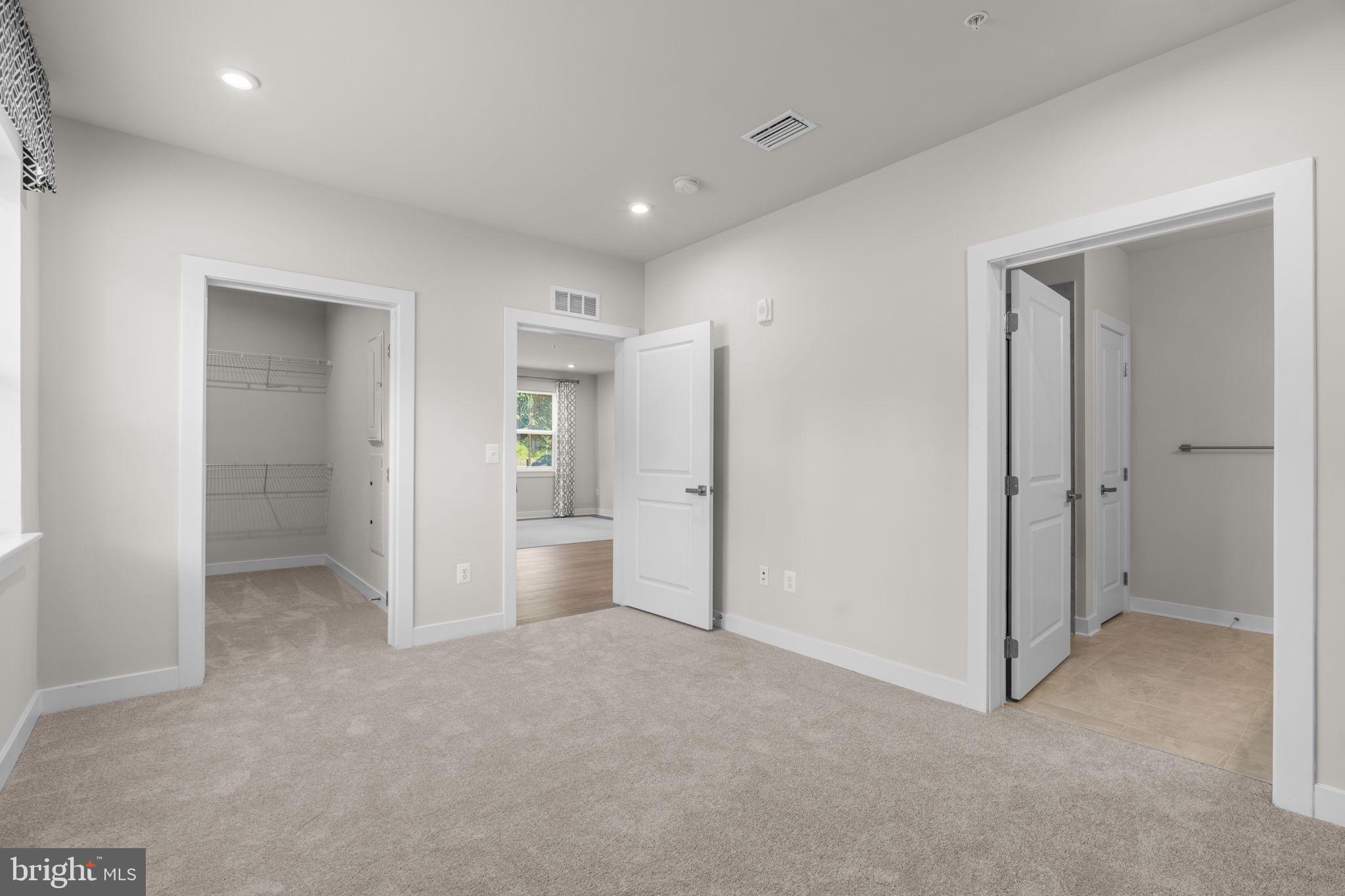 10421 RESORT ROAD Unit: E