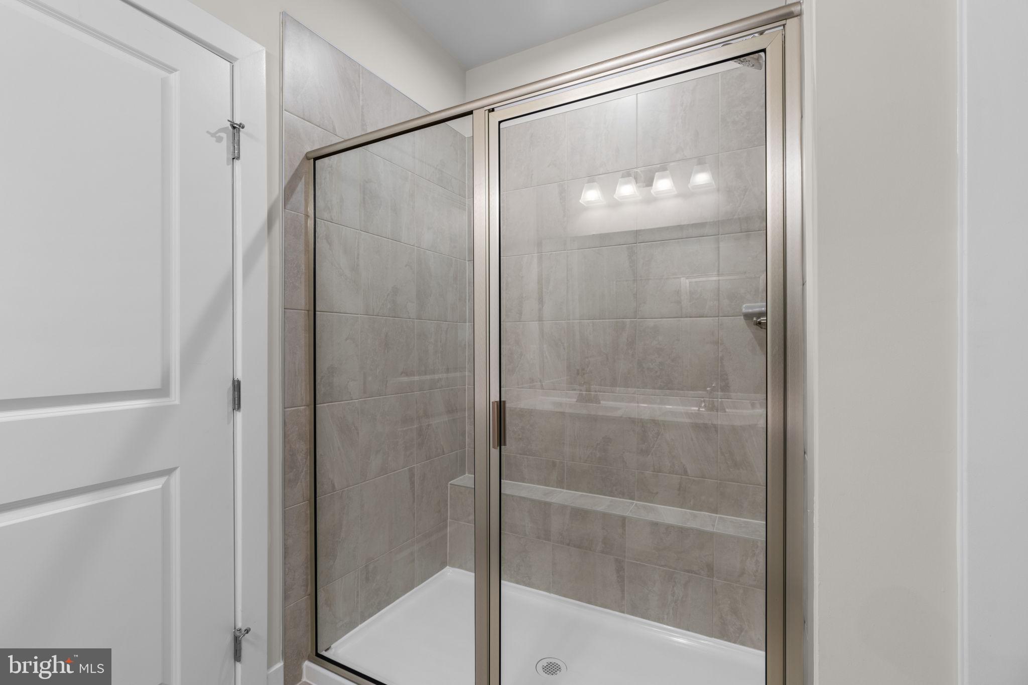 10421 RESORT ROAD Unit: E