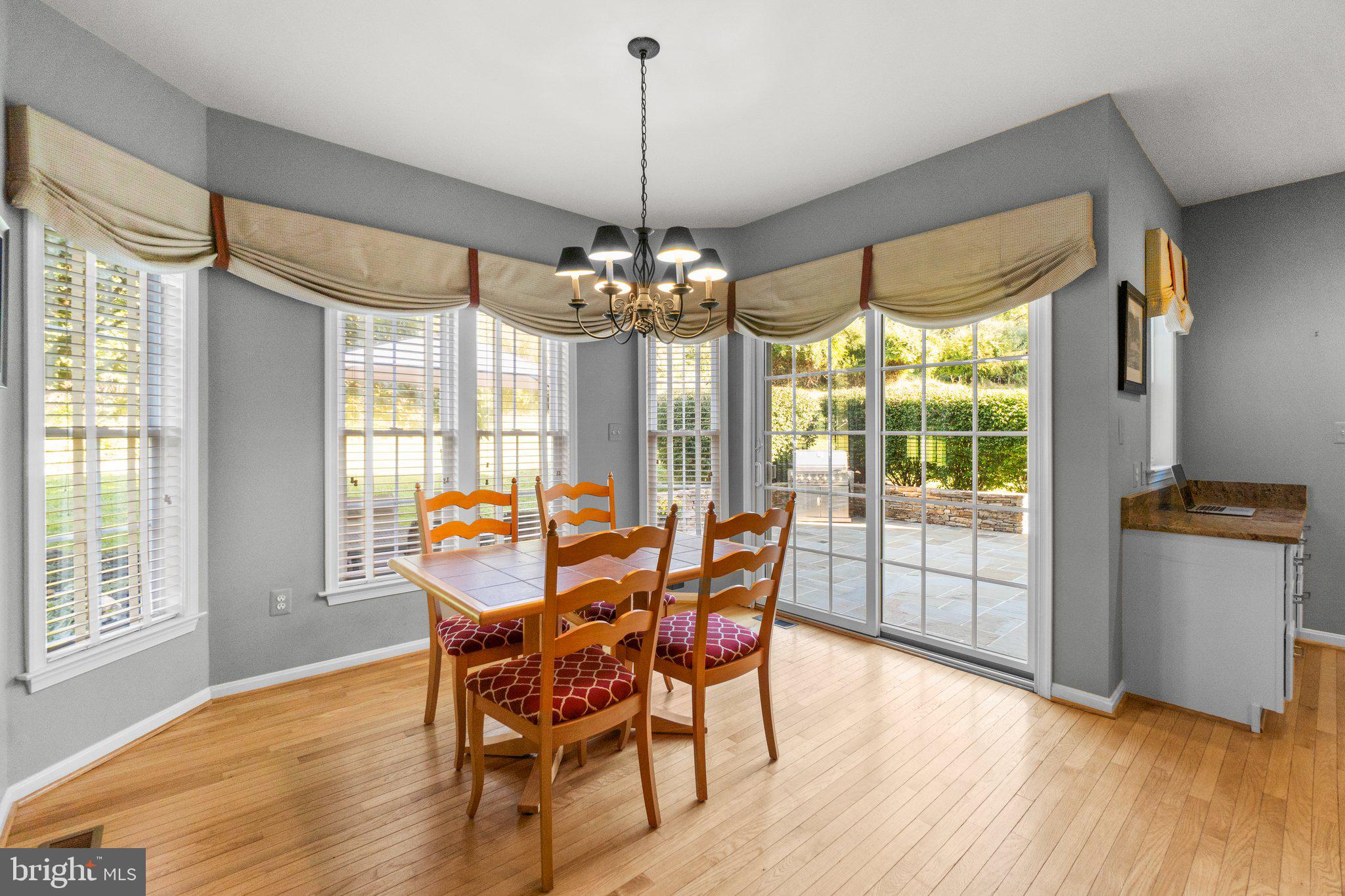 1836 QUARTER HORSE DRIVE